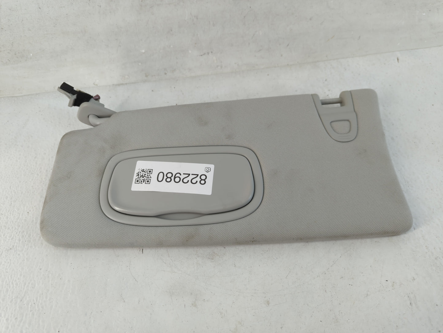 2020 Jeep Compass Sun Visor Shade Replacement Driver Left Mirror Fits OEM Used Auto Parts - Oemusedautoparts1.com