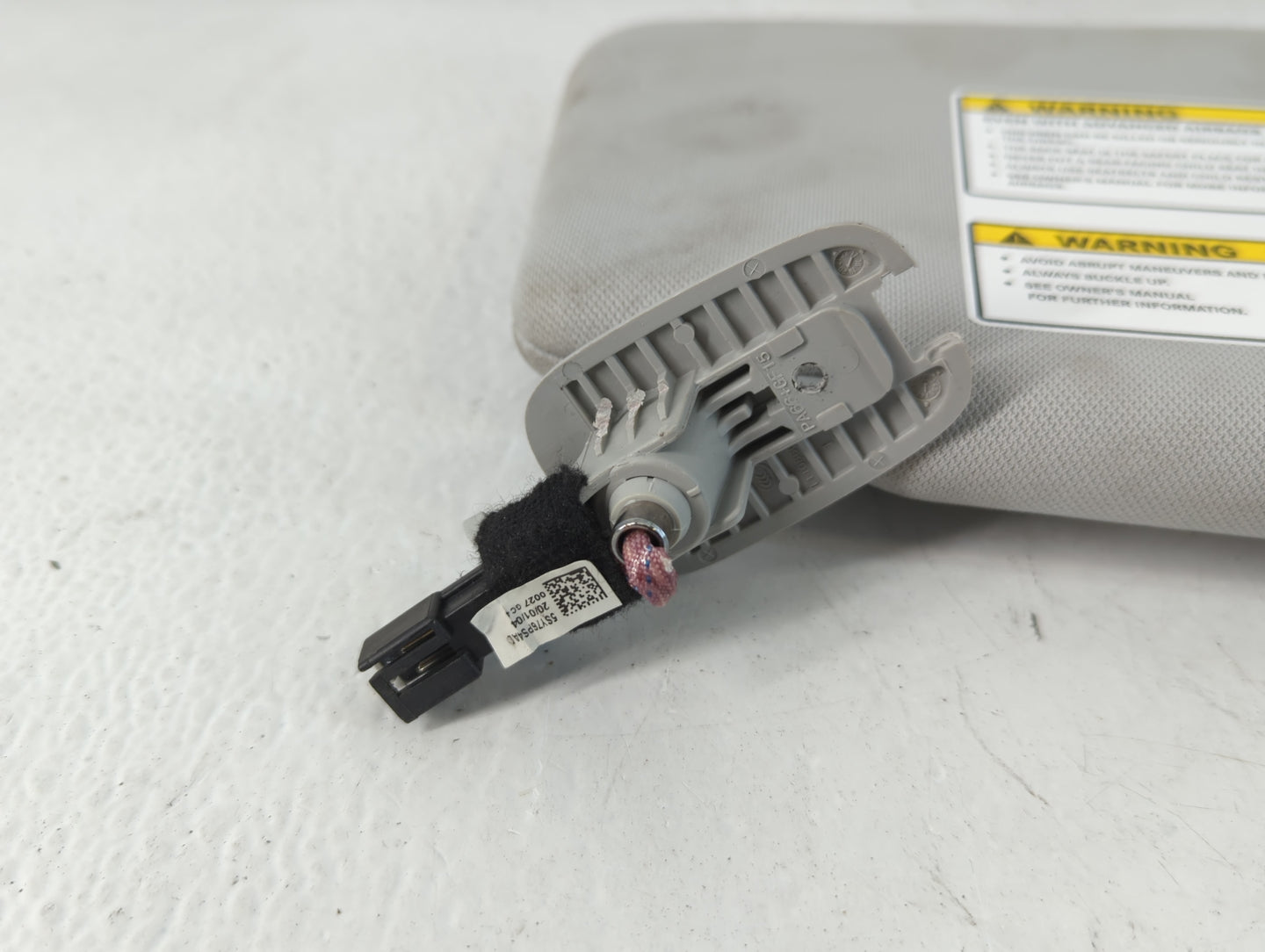 2020 Jeep Compass Sun Visor Shade Replacement Driver Left Mirror Fits OEM Used Auto Parts - Oemusedautoparts1.com
