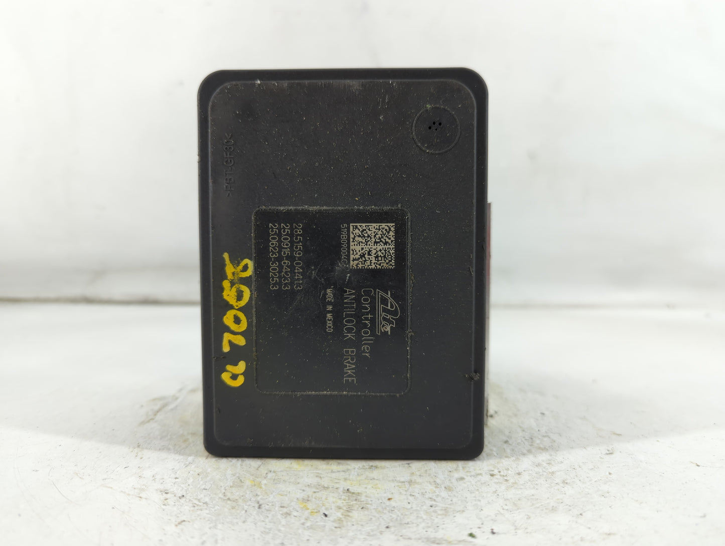 2020 Jeep Compass ABS Pump Control Module Replacement P/N:P68485883AA Fits OEM Used Auto Parts - Oemusedautoparts1.com