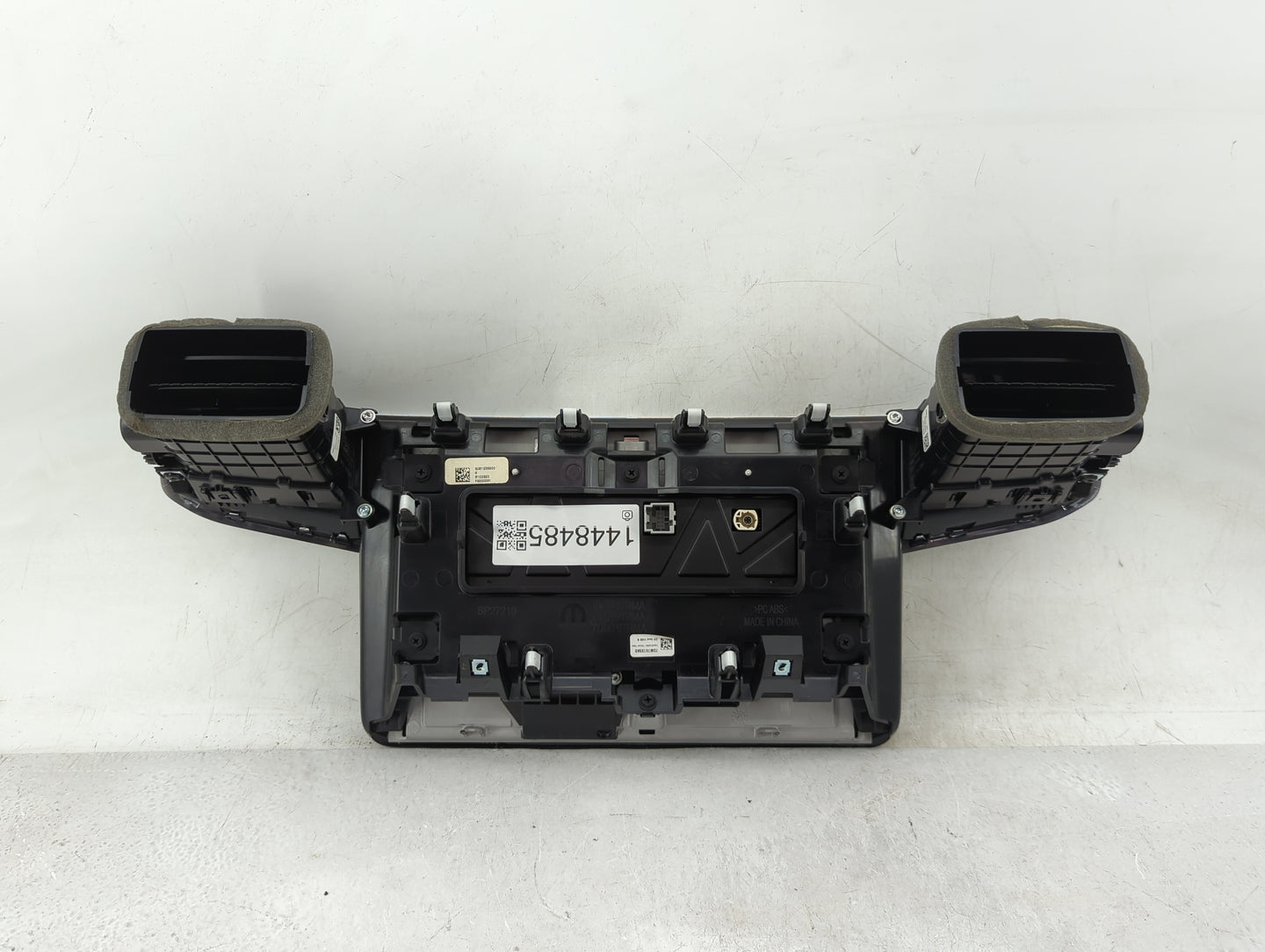 2020 Jeep Gladiator Climate Control Module Temperature AC/Heater Replacement P/N:6VS18TRMA 6VS19TRMA, 7DM76TRMA Fits Fits 20