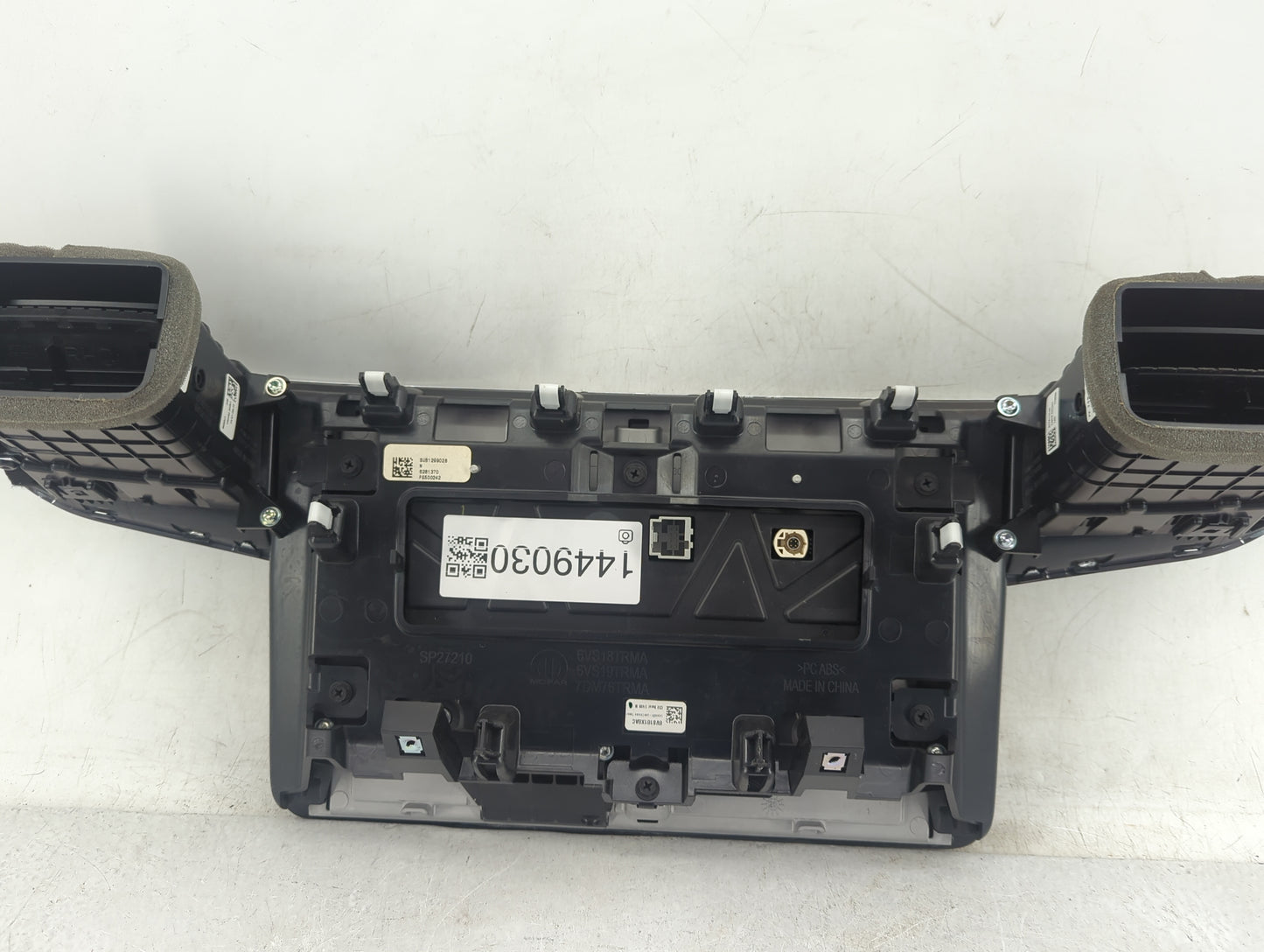 2020 Jeep Gladiator Climate Control Module Temperature AC/Heater Replacement P/N:6VS181X8AC 6VS18TRMA, 6VS19TRMA Fits Fits 2