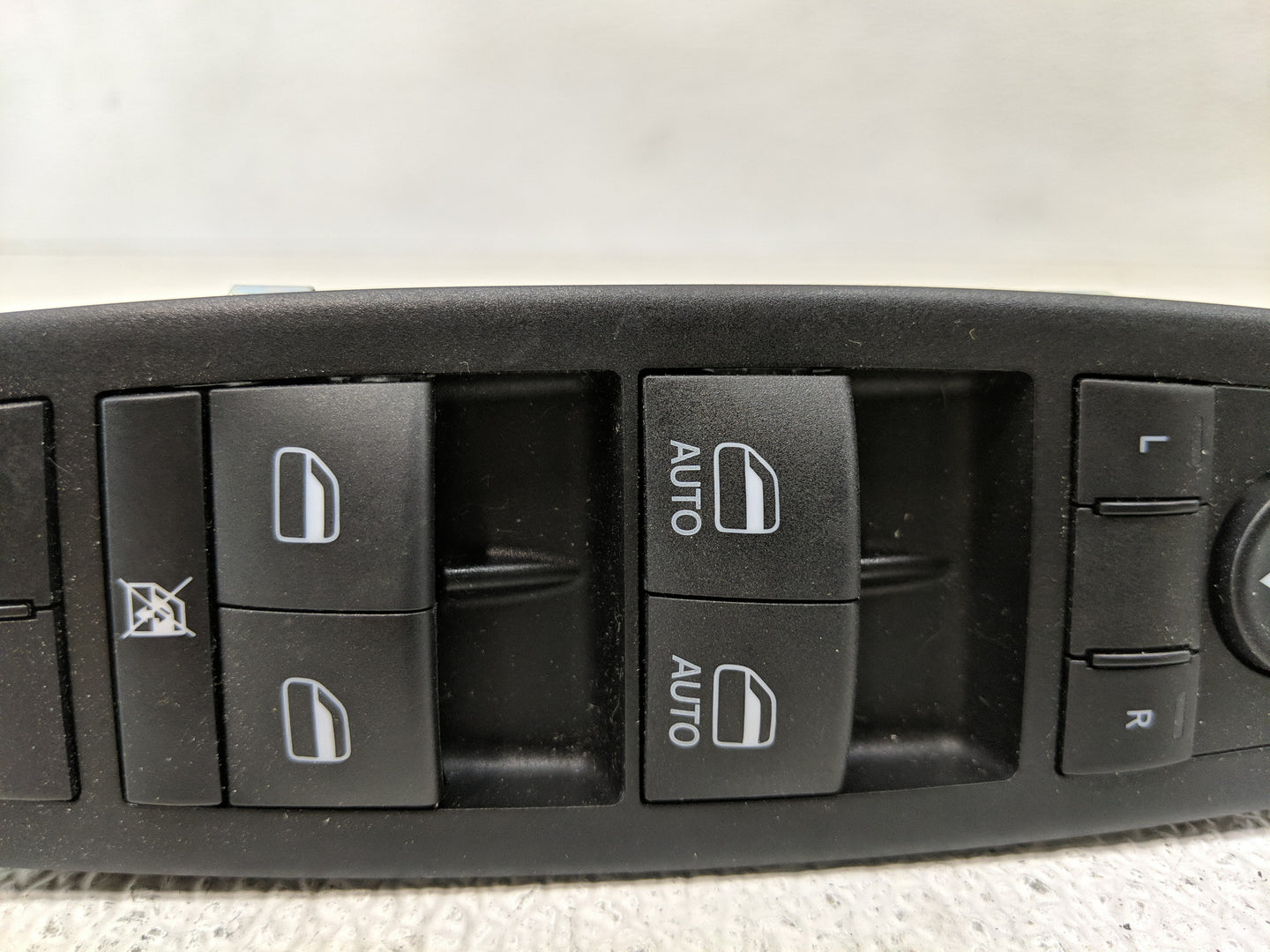 2016-2022 Jeep Grand Cherokee Master Power Window Switch Replacement Driver Side Left P/N:68319802AA Fits OEM Used Auto Part