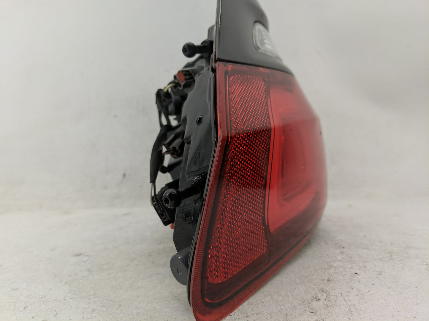 2014-2022 Jeep Grand Cherokee Tail Light Assembly Passenger Right OEM Fits Fits 2014 2015 2016 2017 2018 2019 2020 2021 2022