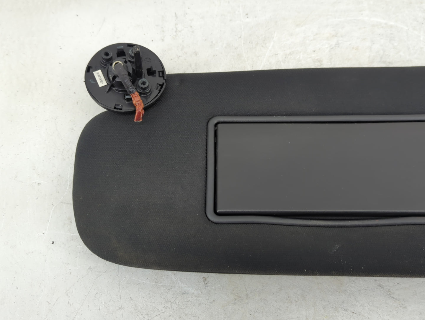 2014-2022 Jeep Grand Cherokee Sun Visor Shade Replacement Driver Left Mirror Fits OEM Used Auto Parts - Oemusedautoparts1.co