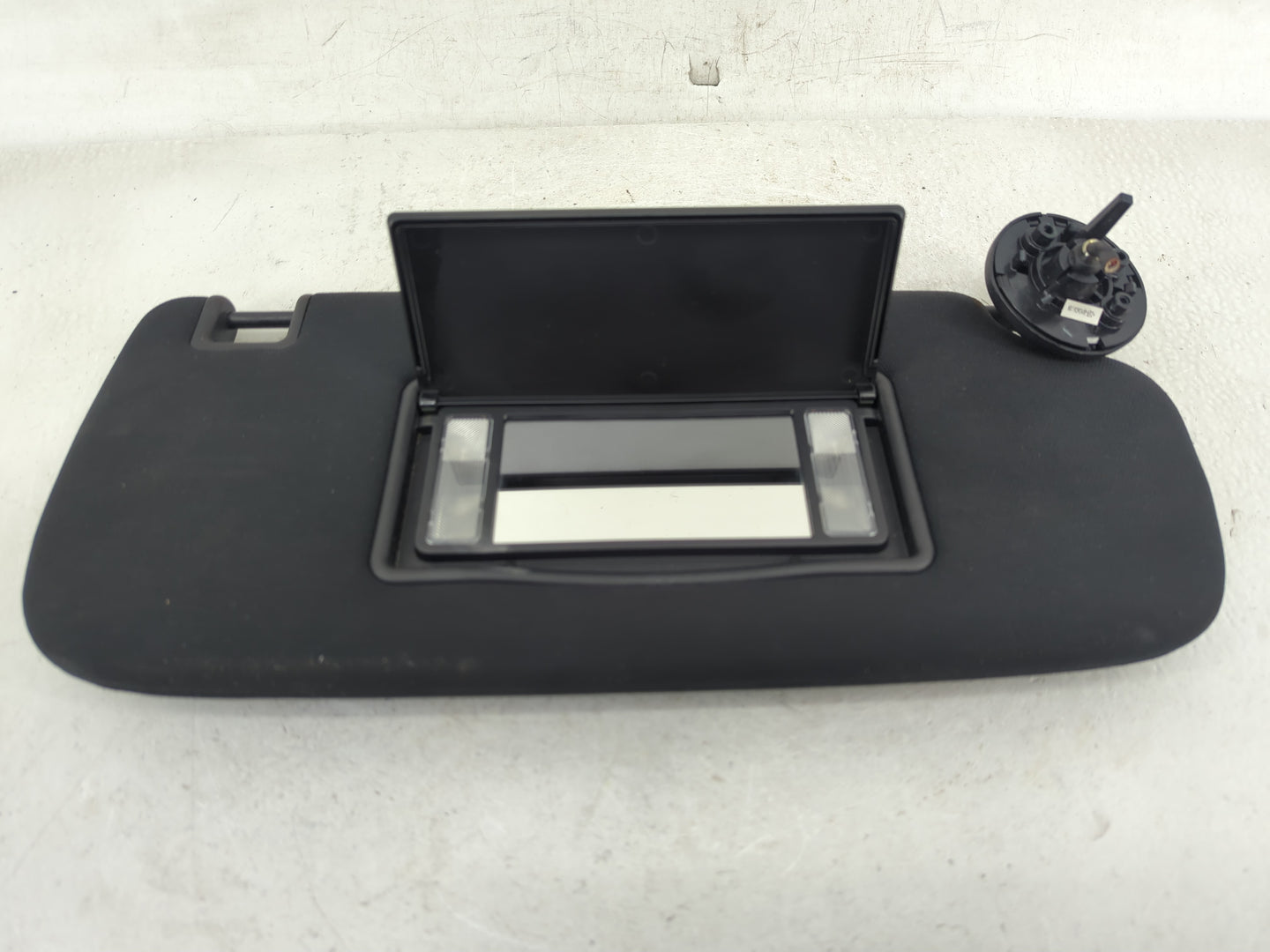 2014-2022 Jeep Grand Cherokee Sun Visor Shade Replacement Passenger Right Mirror Fits OEM Used Auto Parts - Oemusedautoparts