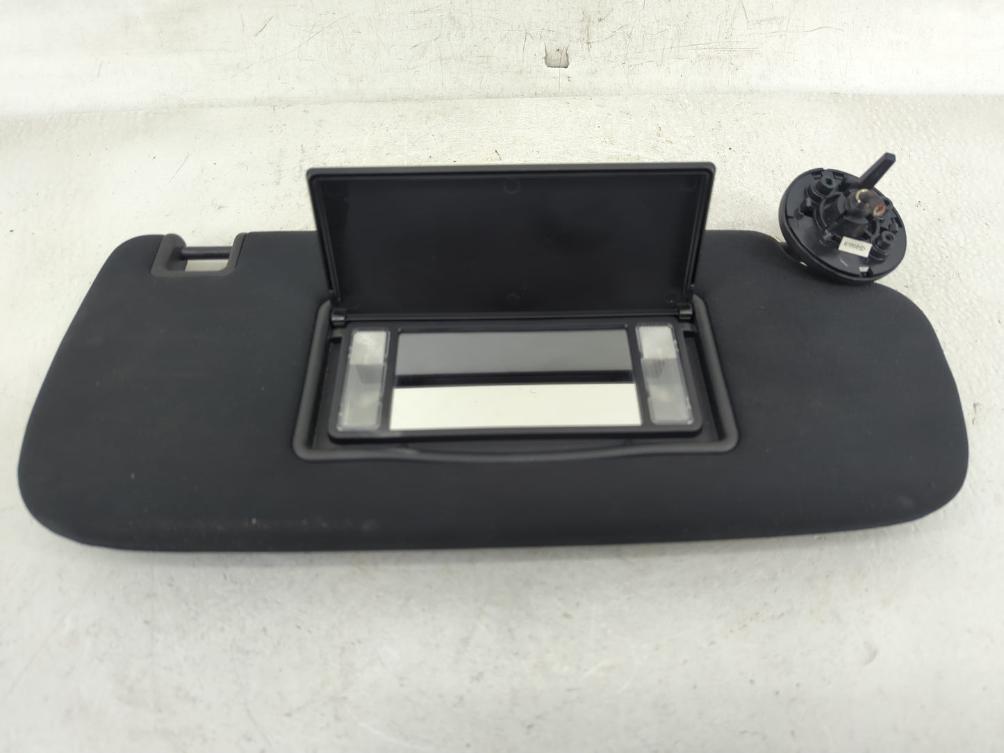 2014-2022 Jeep Grand Cherokee Sun Visor Shade Replacement Passenger Right Mirror Fits OEM Used Auto Parts - Oemusedautoparts