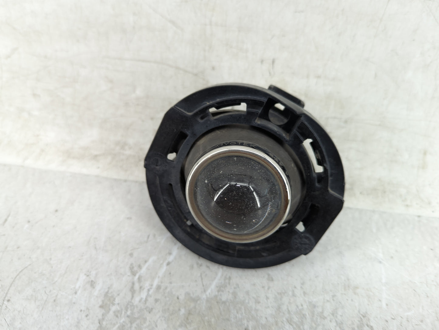 2014-2022 Jeep Grand Cherokee Passenger Right Oem Front Light Lamp - Oemusedautoparts1.com