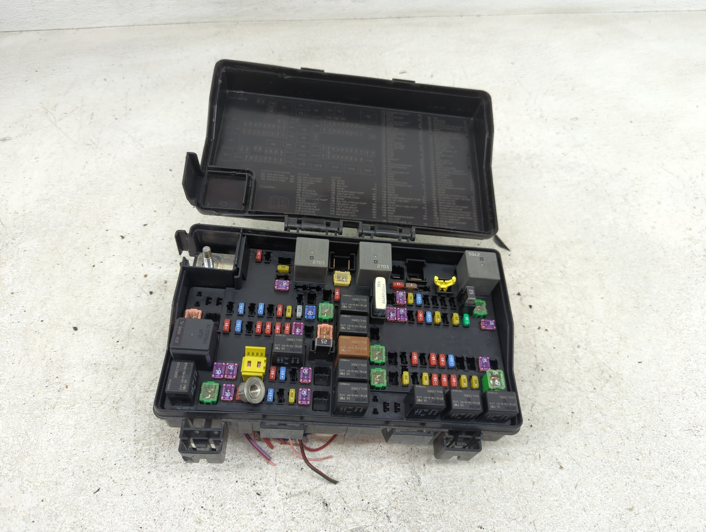 2020 Jeep Grand Cherokee Fusebox Fuse Box Panel Relay Module P/N:7140-1980-30 Fits OEM Used Auto Parts - Oemusedautoparts1.c