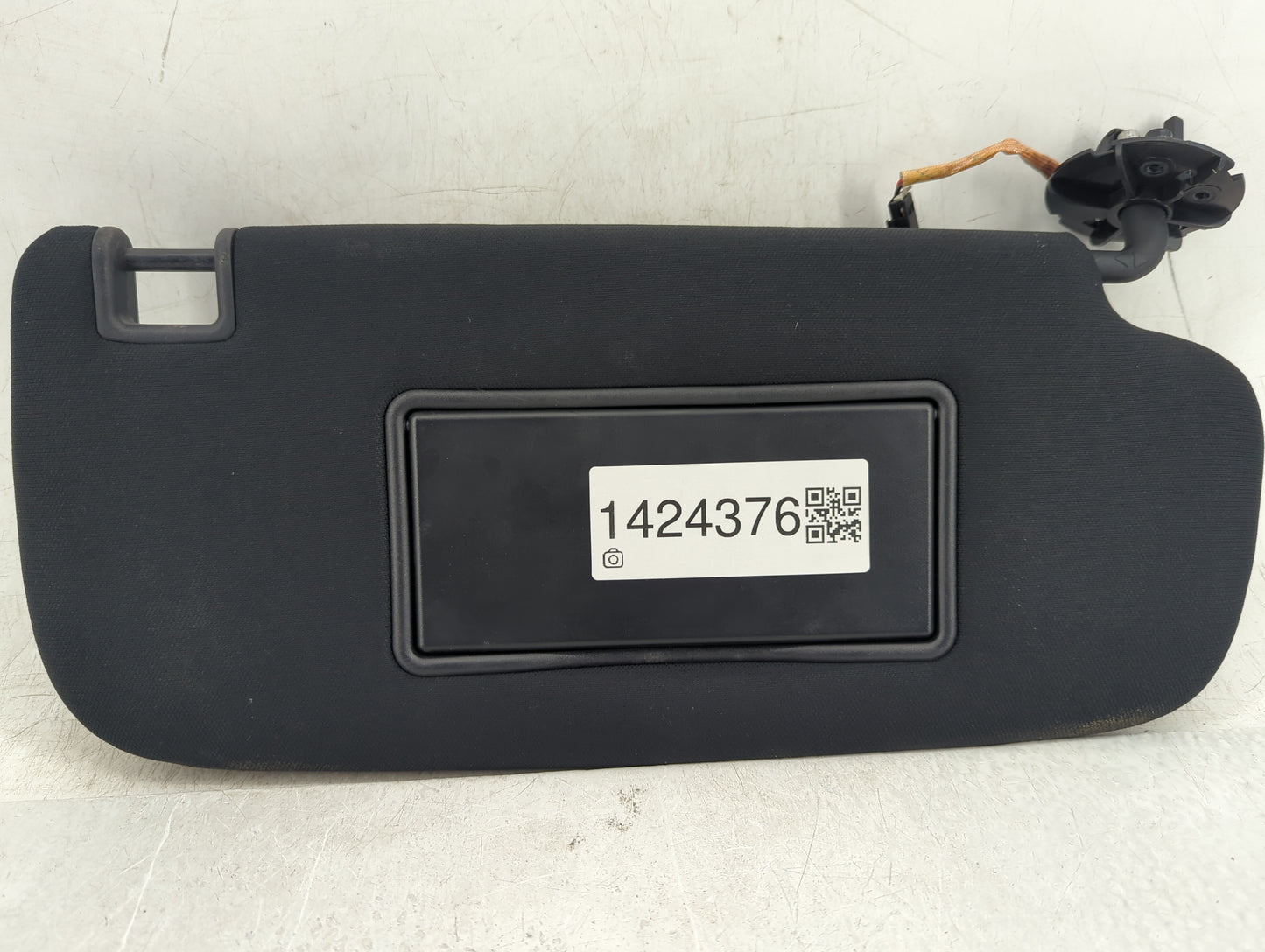 2014-2022 Jeep Grand Cherokee Sun Visor Shade Replacement Passenger Right Mirror Fits OEM Used Auto Parts - Oemusedautoparts