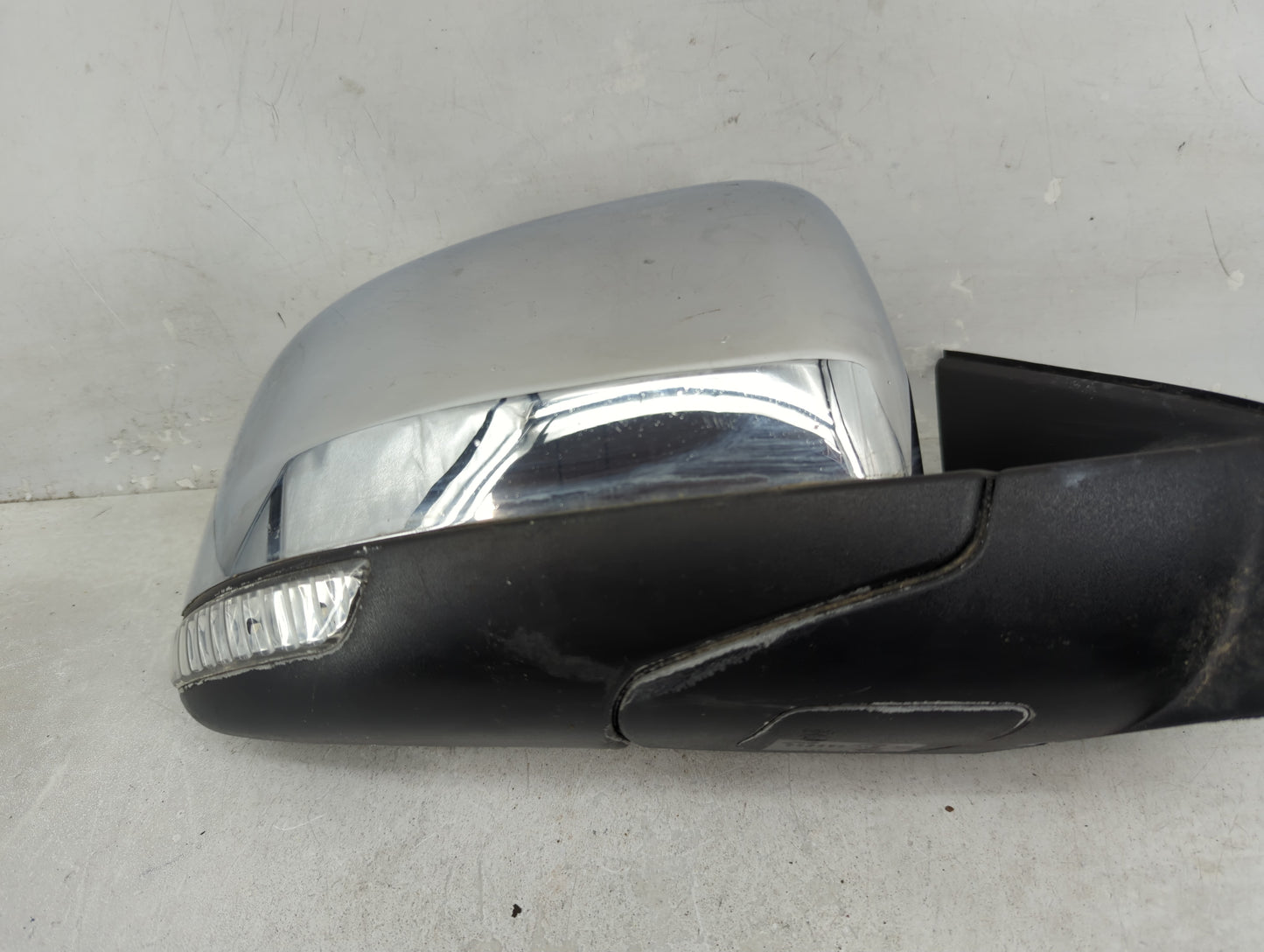2011-2022 Jeep Grand Cherokee Passenger Side View Mirror - Right Door Mirror OEM Used - Oemusedautoparts1.com