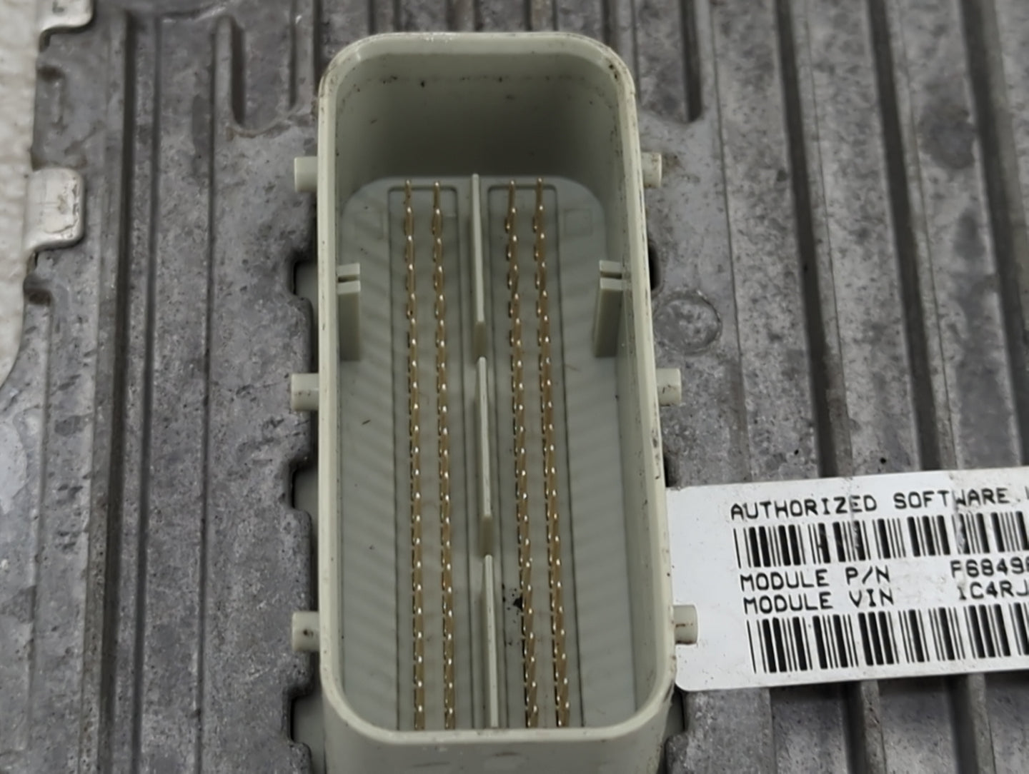 2020-2022 Jeep Grand Cherokee PCM Engine Control Computer ECU ECM PCU OEM P/N:P68434931AA Fits Fits 2020 2021 2022 OEM Used 