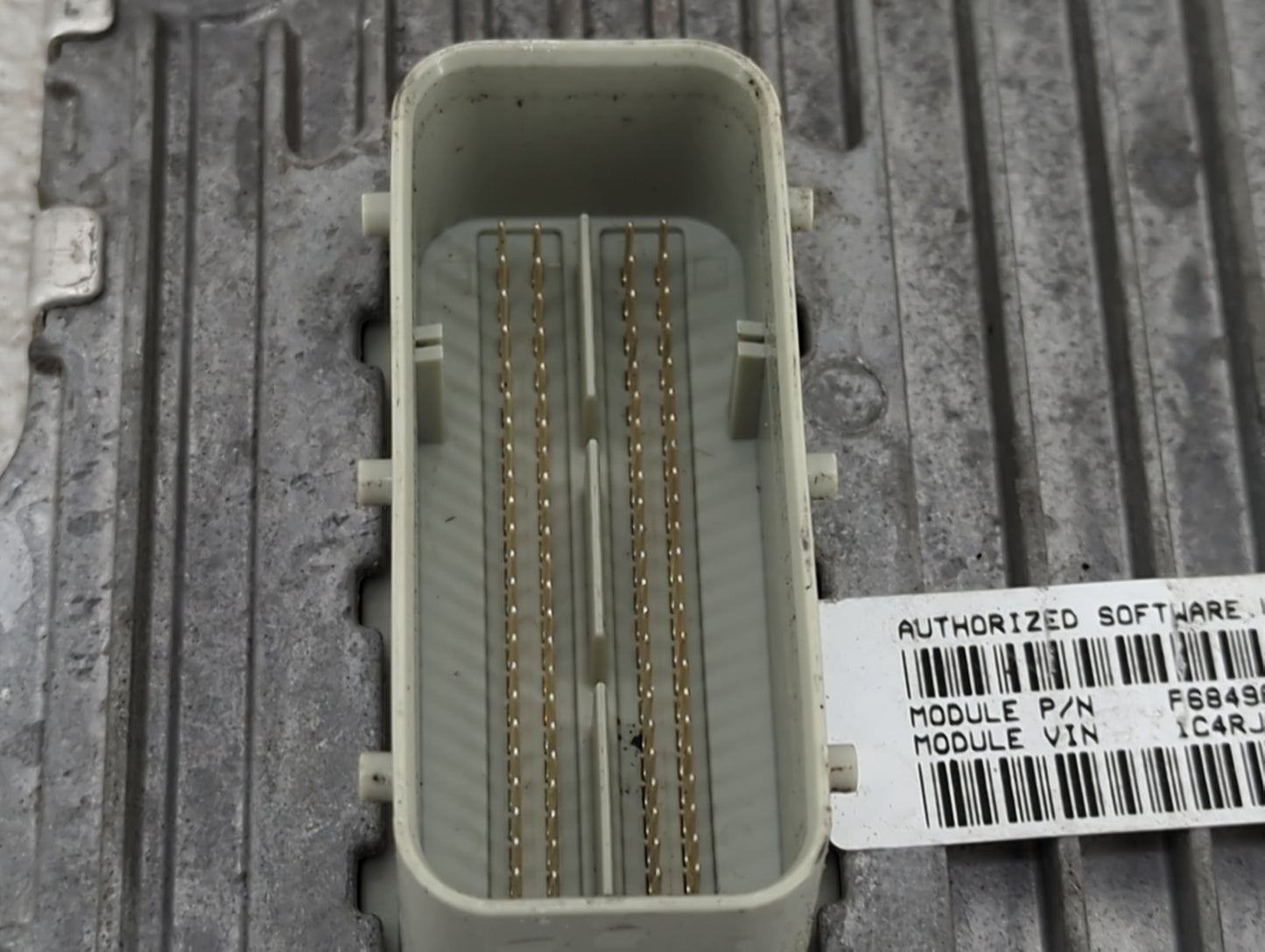 2020-2022 Jeep Grand Cherokee PCM Engine Control Computer ECU ECM PCU OEM P/N:P68434931AA Fits Fits 2020 2021 2022 OEM Used 