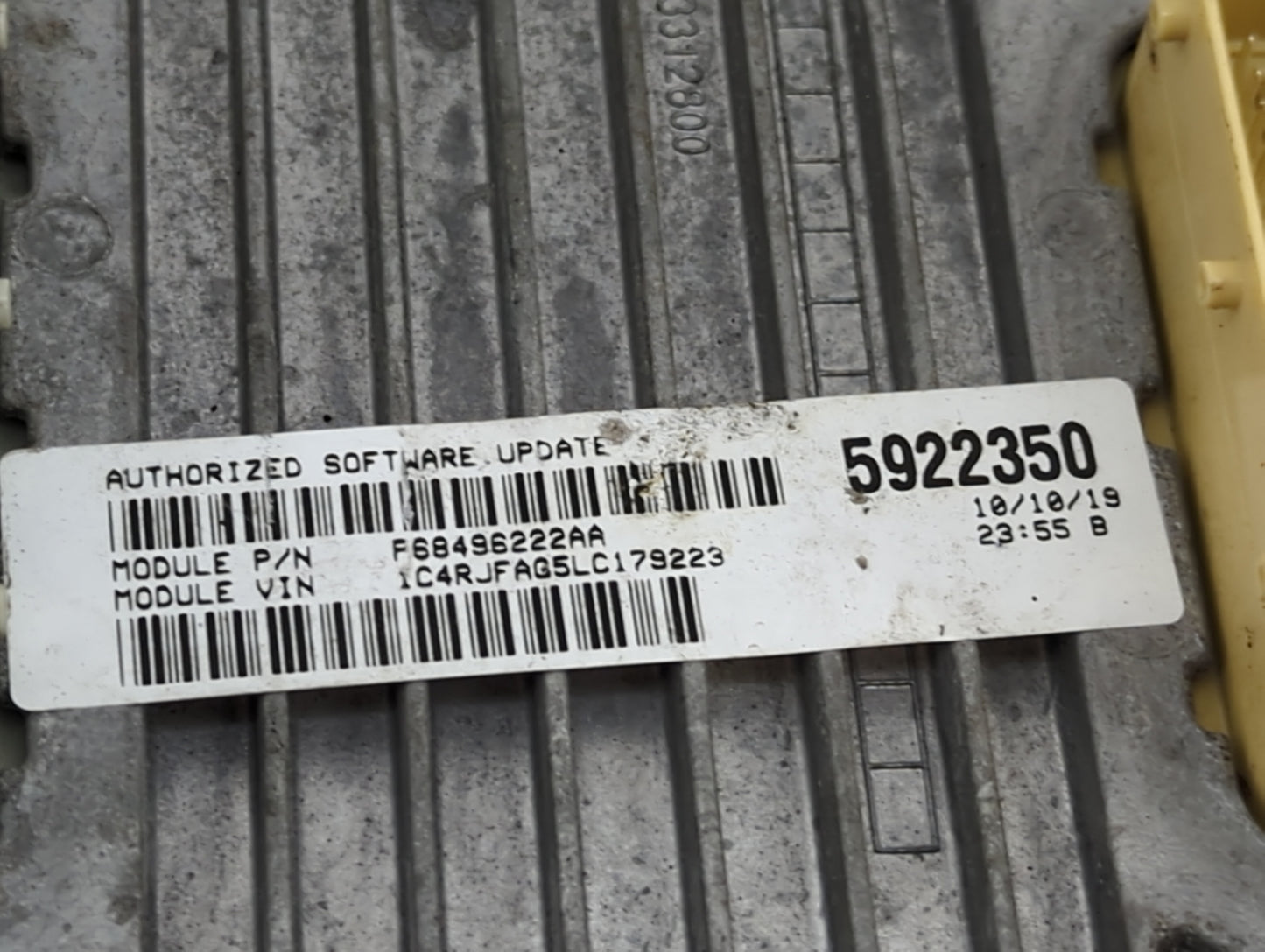 2020-2022 Jeep Grand Cherokee PCM Engine Control Computer ECU ECM PCU OEM P/N:P68434931AA Fits Fits 2020 2021 2022 OEM Used 