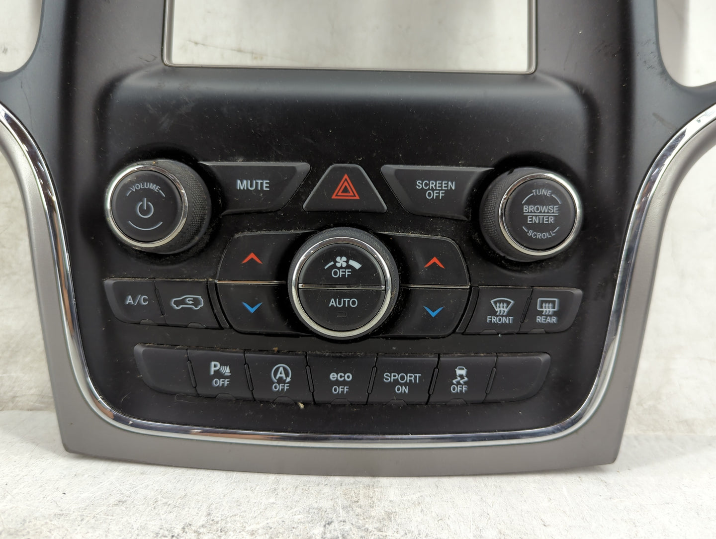 2020 Jeep Grand Cherokee Radio Control Panel - Oemusedautoparts1.com