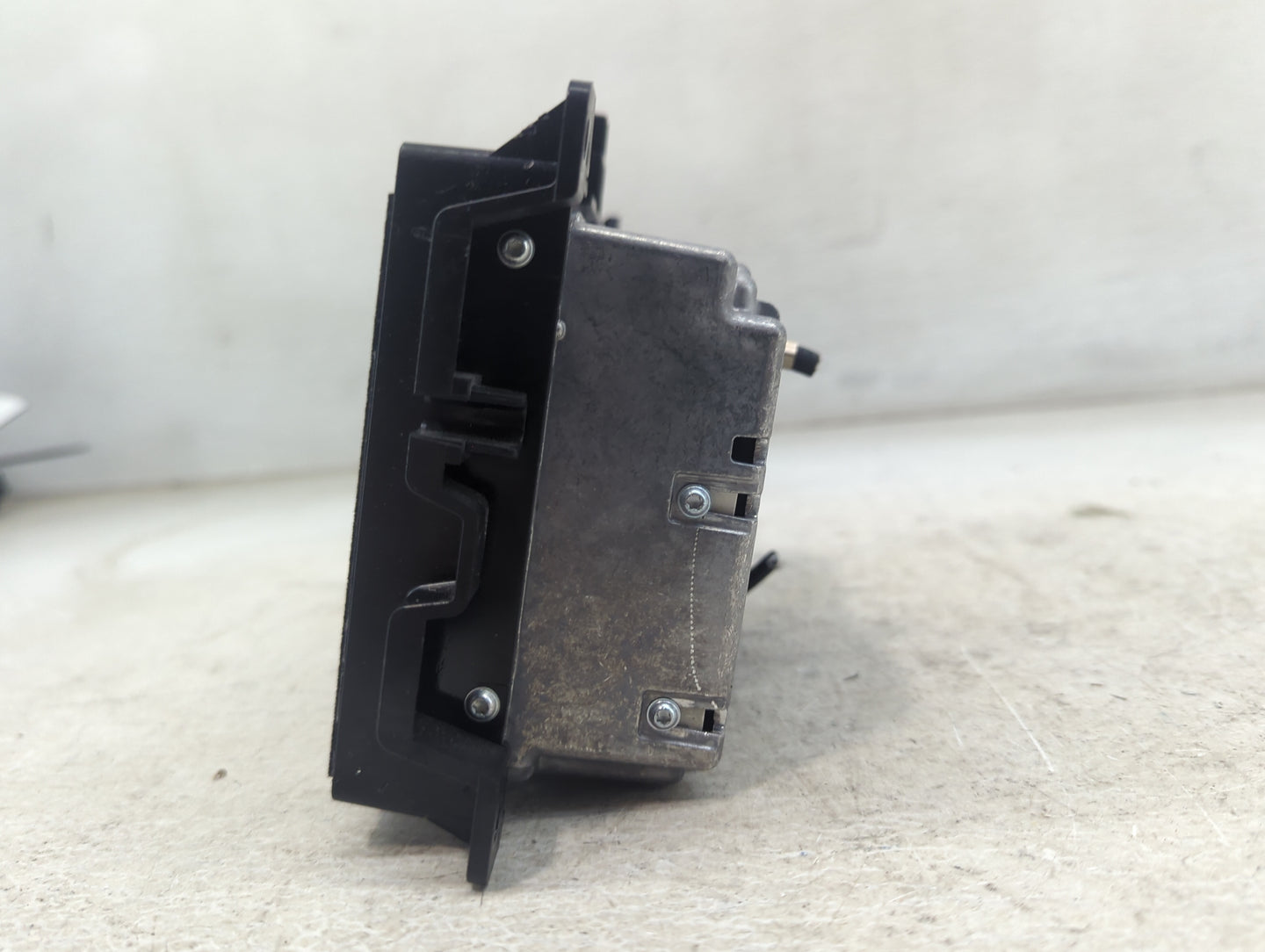2020 Jeep Grand Cherokee Information Display Screen - Oemusedautoparts1.com