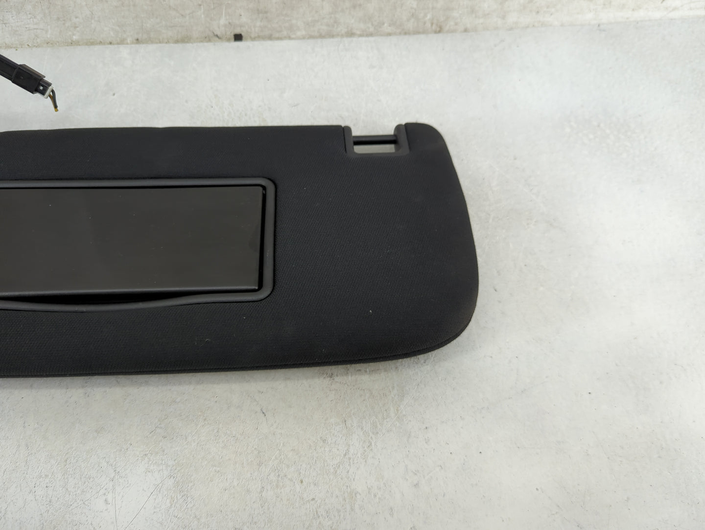 2014-2022 Jeep Grand Cherokee Sun Visor Shade Replacement Driver Left Mirror Fits OEM Used Auto Parts - Oemusedautoparts1.co