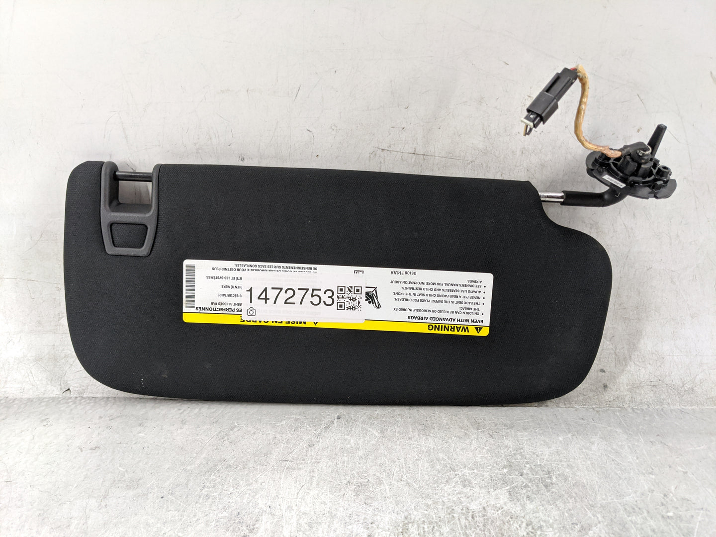 2014-2022 Jeep Grand Cherokee Sun Visor Shade Replacement Driver Left Mirror Fits OEM Used Auto Parts - Oemusedautoparts1.co