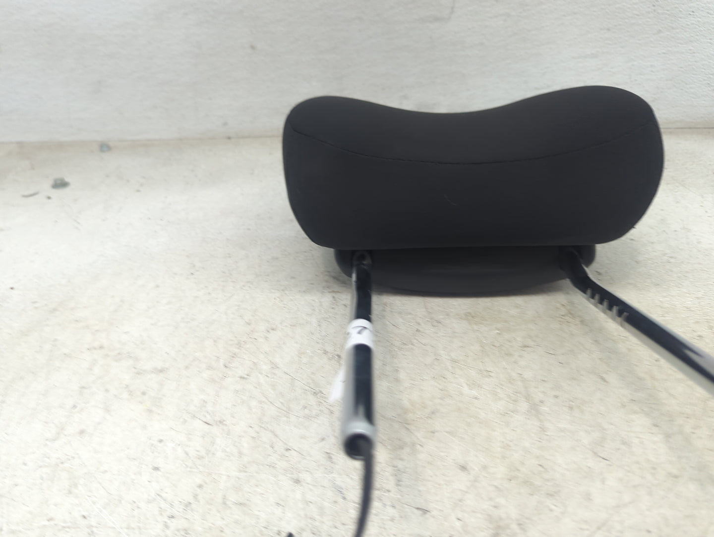 2020 Jeep Grand Cherokee Headrest Head Rest Front Driver Passenger Seat Fits OEM Used Auto Parts - Oemusedautoparts1.com