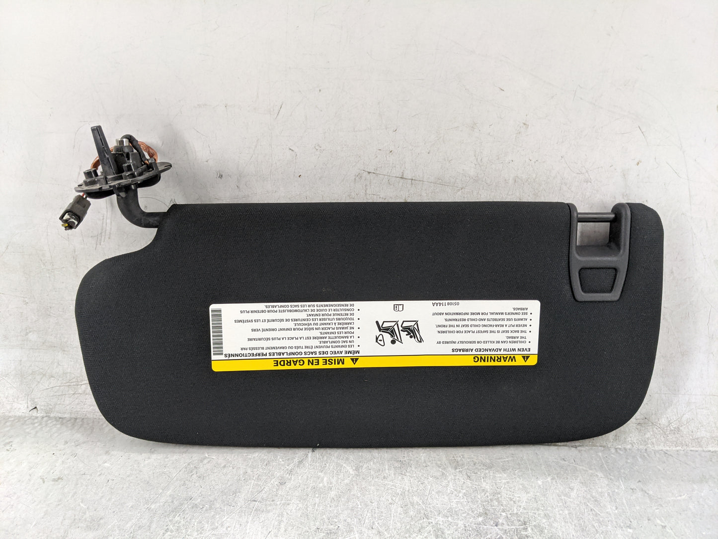 2014-2022 Jeep Grand Cherokee Sun Visor Shade Replacement Passenger Right Mirror Fits OEM Used Auto Parts - Oemusedautoparts