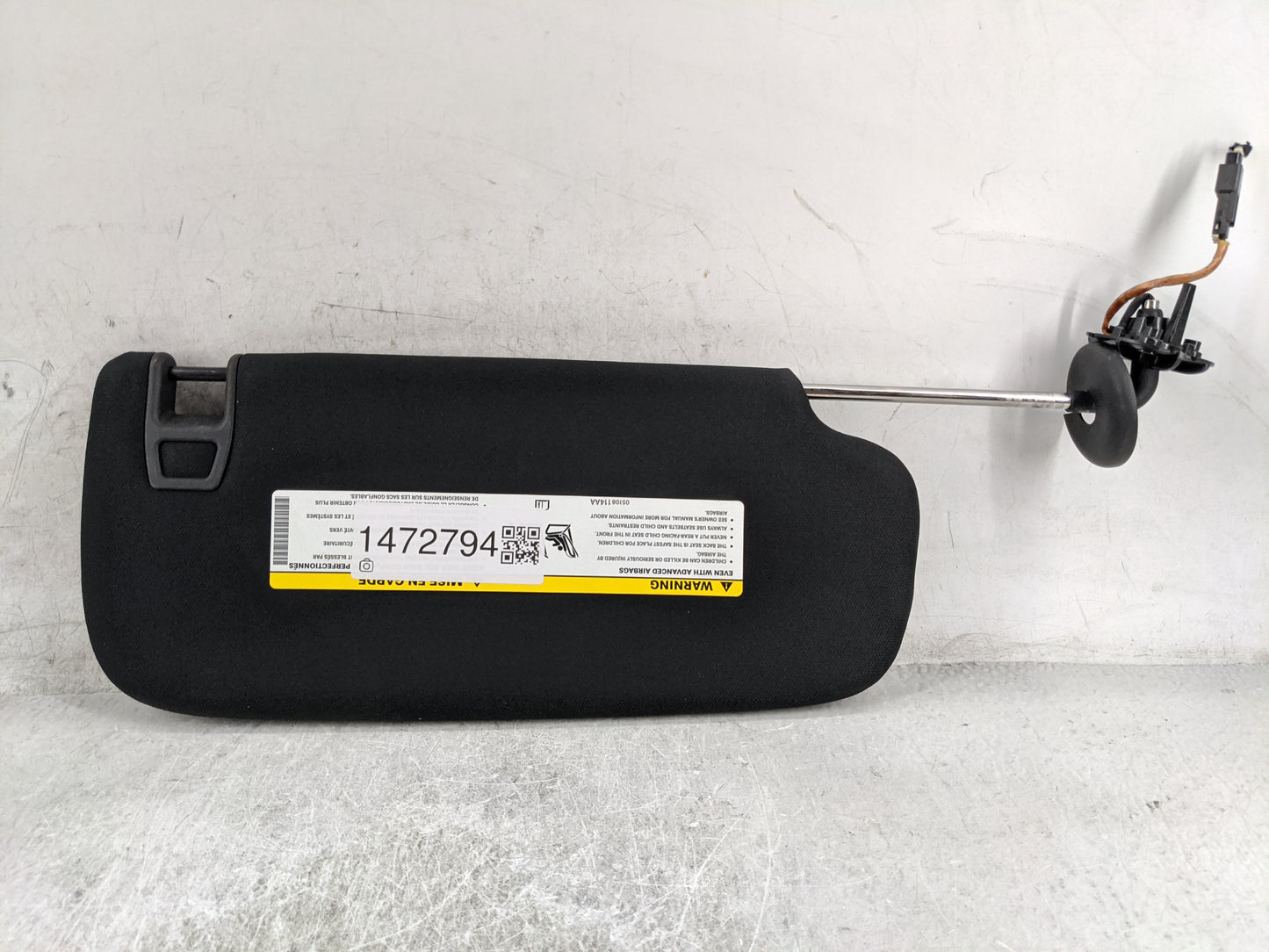 2014-2022 Jeep Grand Cherokee Sun Visor Shade Replacement Driver Left Mirror Fits OEM Used Auto Parts - Oemusedautoparts1.co