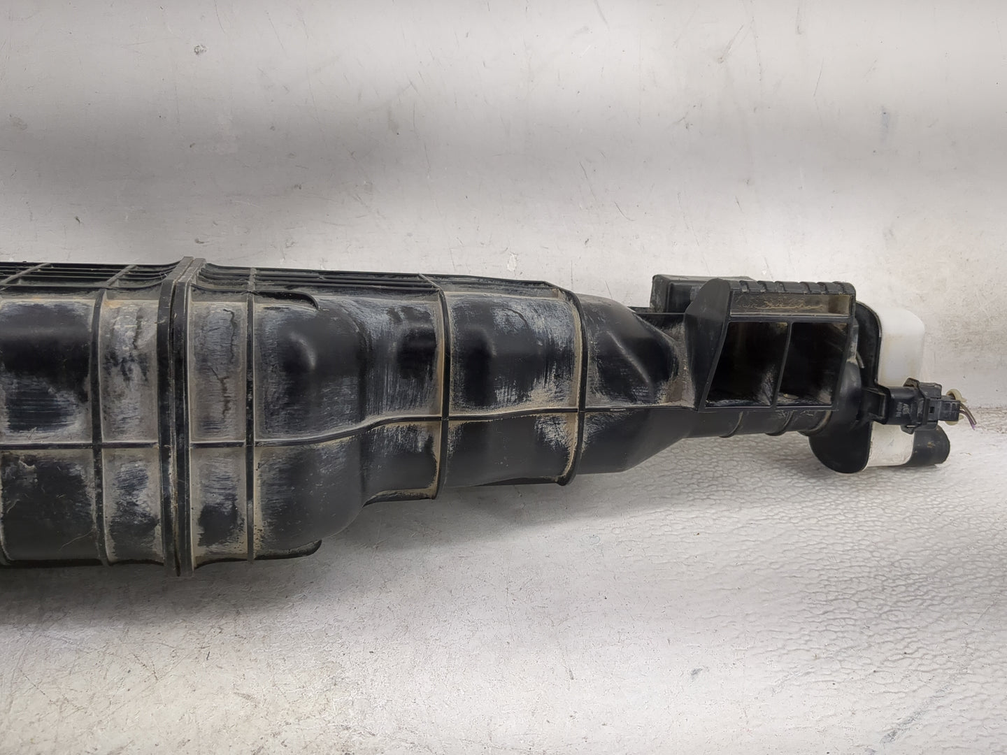 2020 Jeep Grand Cherokee Fuel Vapor Charcoal Canister - Oemusedautoparts1.com