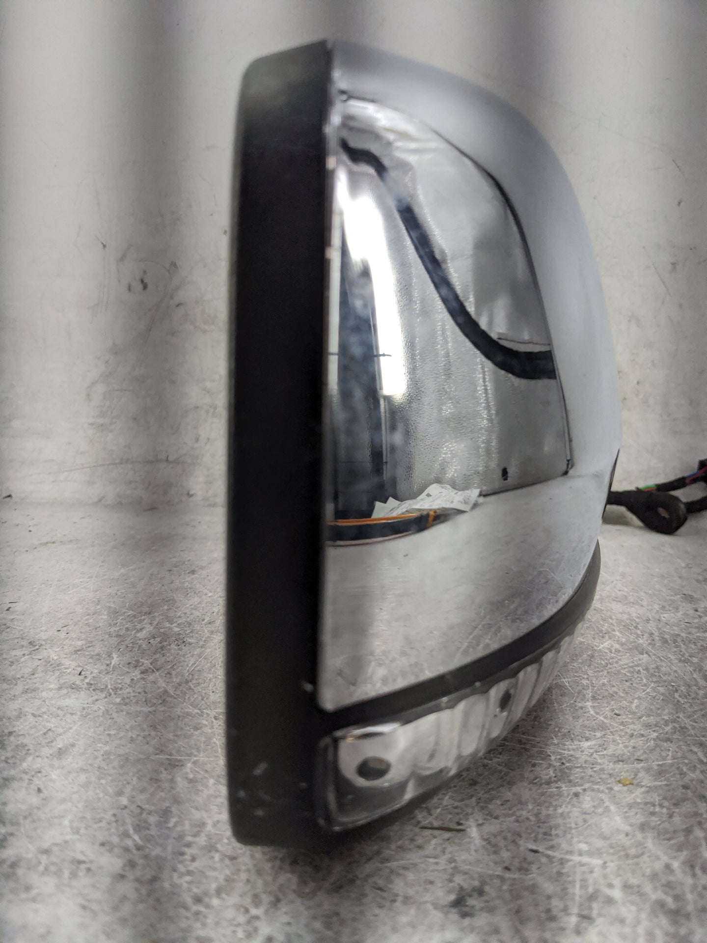 2019-2022 Jeep Grand Cherokee Passenger Side View Mirror - Right Door Mirror OEM Used - Oemusedautoparts1.com