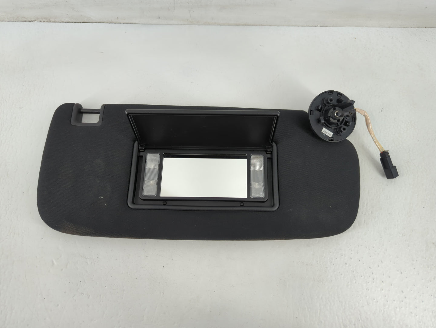 2014-2022 Jeep Grand Cherokee Sun Visor Shade Replacement Passenger Right Mirror Fits OEM Used Auto Parts - Oemusedautoparts