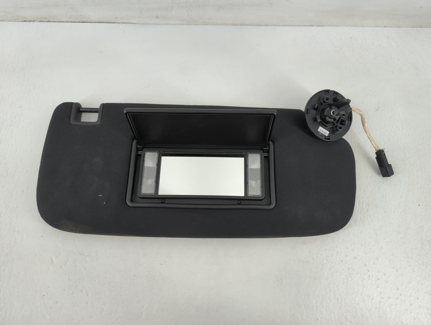 2014-2022 Jeep Grand Cherokee Sun Visor Shade Replacement Passenger Right Mirror Fits OEM Used Auto Parts - Oemusedautoparts