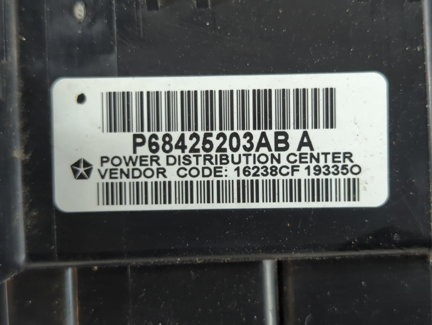 2020 Jeep Grand Cherokee Fusebox Fuse Box Panel Relay Module P/N:P68425203AB A Fits OEM Used Auto Parts - Oemusedautoparts1.