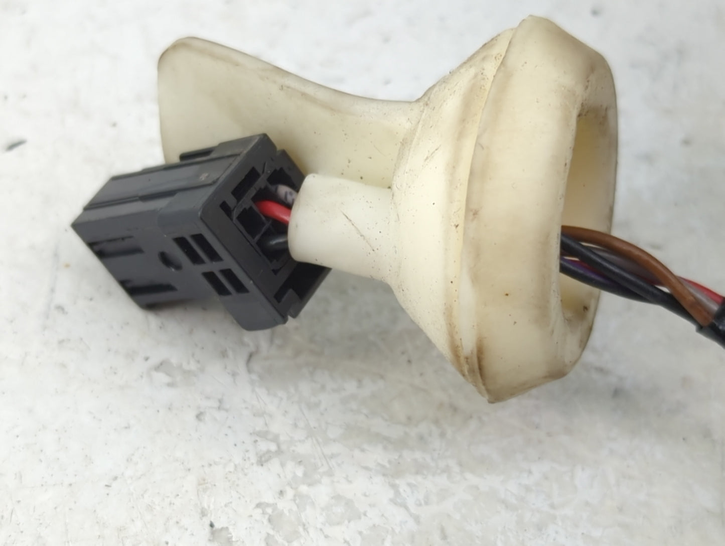 2015-2021 Jeep Renegade Driver Side View Mirror - Left Door Mirror OEM Used - Oemusedautoparts1.com