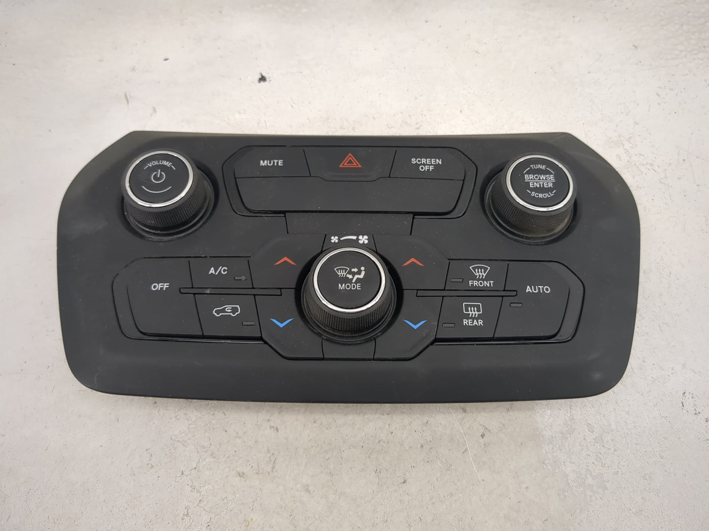2018-2020 Jeep Renegade Climate Control Module Temperature AC/Heater Replacement P/N:07356941380 4000244D Fits Fits 2018 201