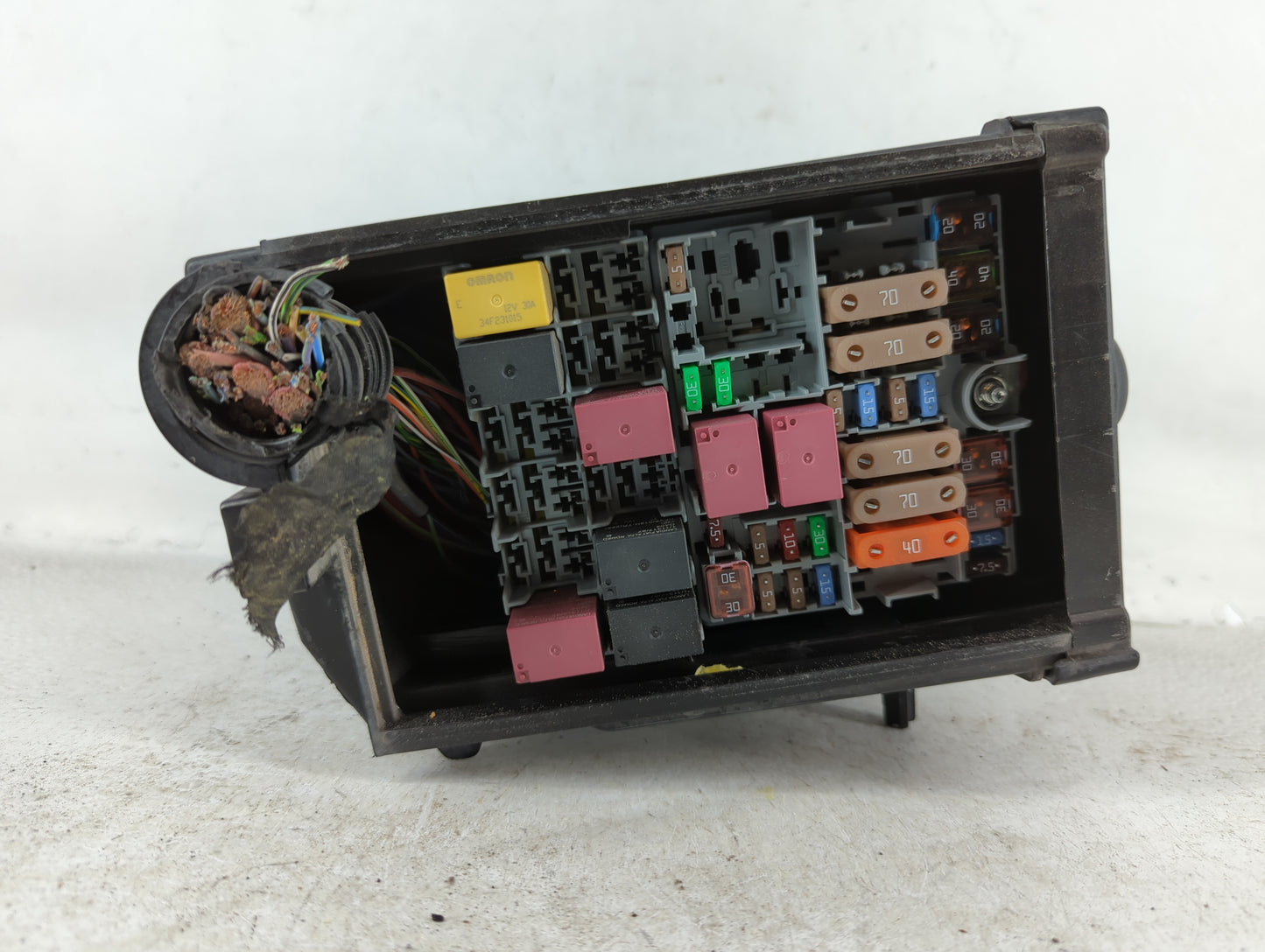 2015-2021 Jeep Renegade Fusebox Fuse Box Panel Relay Module P/N:52027004 Fits Fits 2015 2016 2017 2018 2019 2020 2021 OEM Us