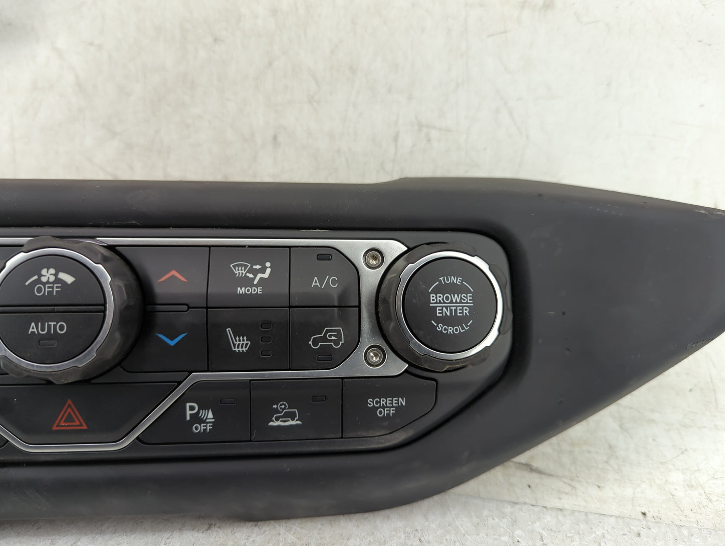 2019-2020 Jeep Wrangler Climate Control Module Temperature AC/Heater Replacement P/N:P6SX94DX9AA Fits Fits 2019 2020 OEM Use