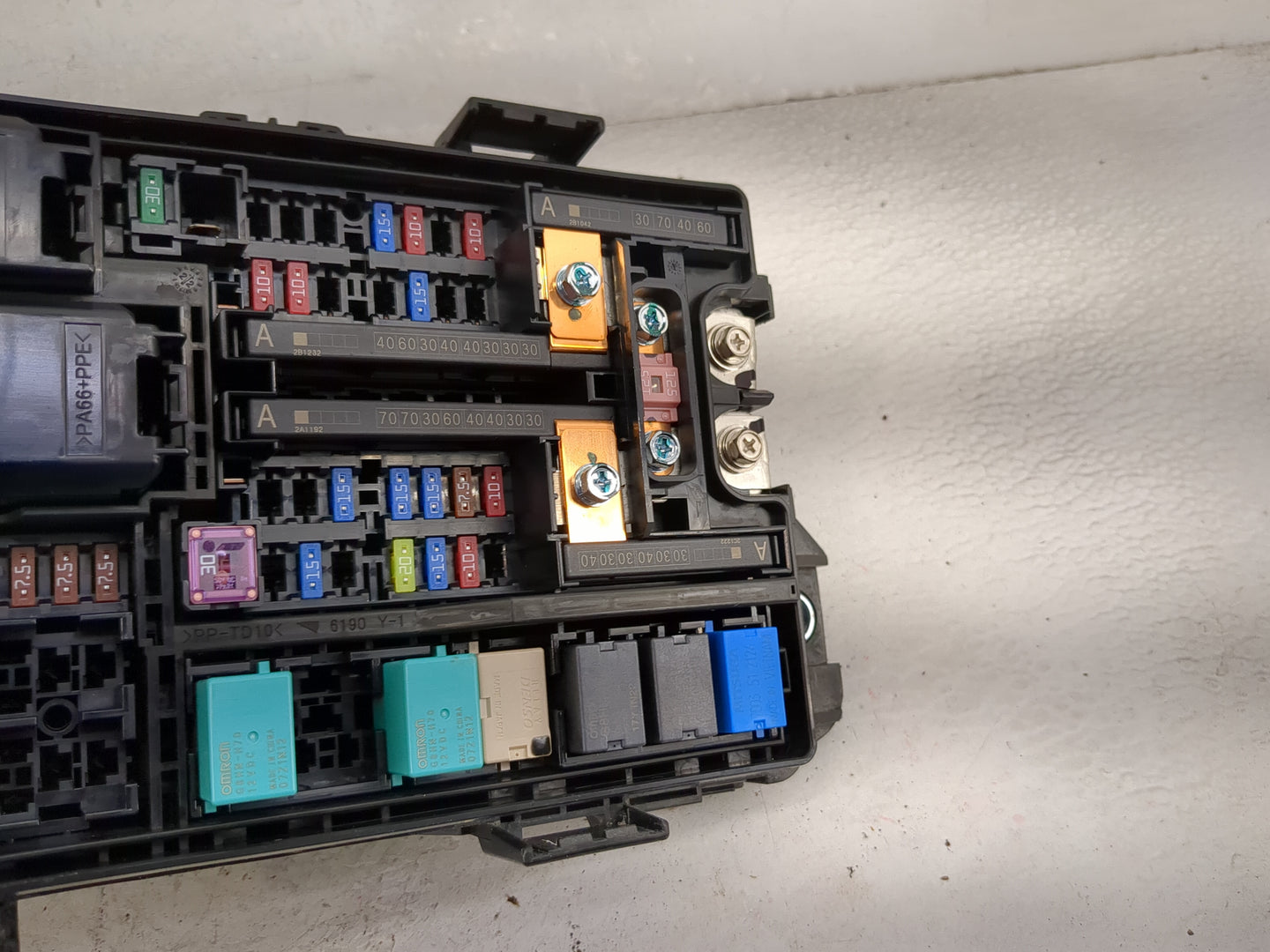2020 Jeep Wrangler Fusebox Fuse Box Panel Relay Module P/N:38809-TVA-A110 38809-TVA-A011, 38809-TVA-A02 Fits OEM Used Auto P