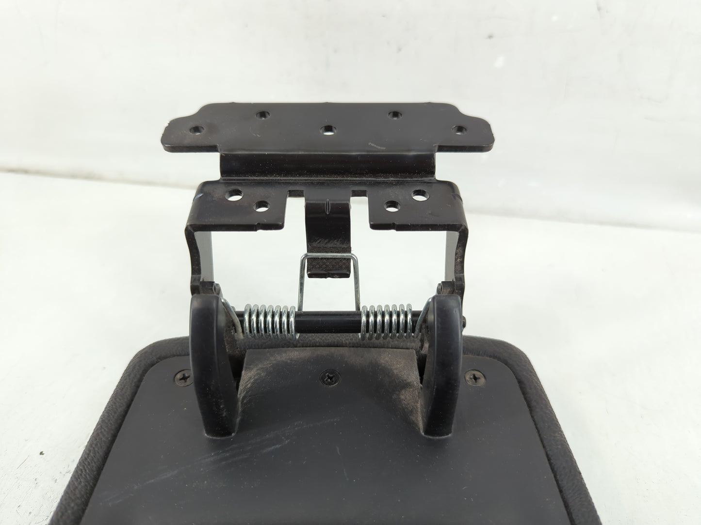 2020 Kia Forte Center Console Armrest Cover Lid P/N:84660-M7000 9899 Fits OEM Used Auto Parts - Oemusedautoparts1.com