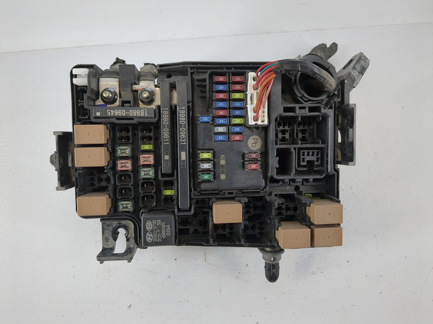 2019-2020 Kia Forte Fusebox Fuse Box Panel Relay Module P/N:91431 M7052 Fits Fits 2019 2020 OEM Used Auto Parts - Oemusedaut
