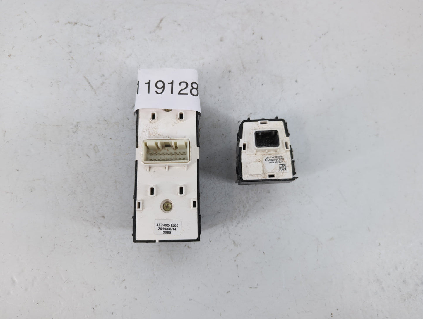 2020 Kia Forte Master Power Window Switch Replacement Driver Side Left P/N:4E7492-1500 Fits OEM Used Auto Parts - Oemusedaut