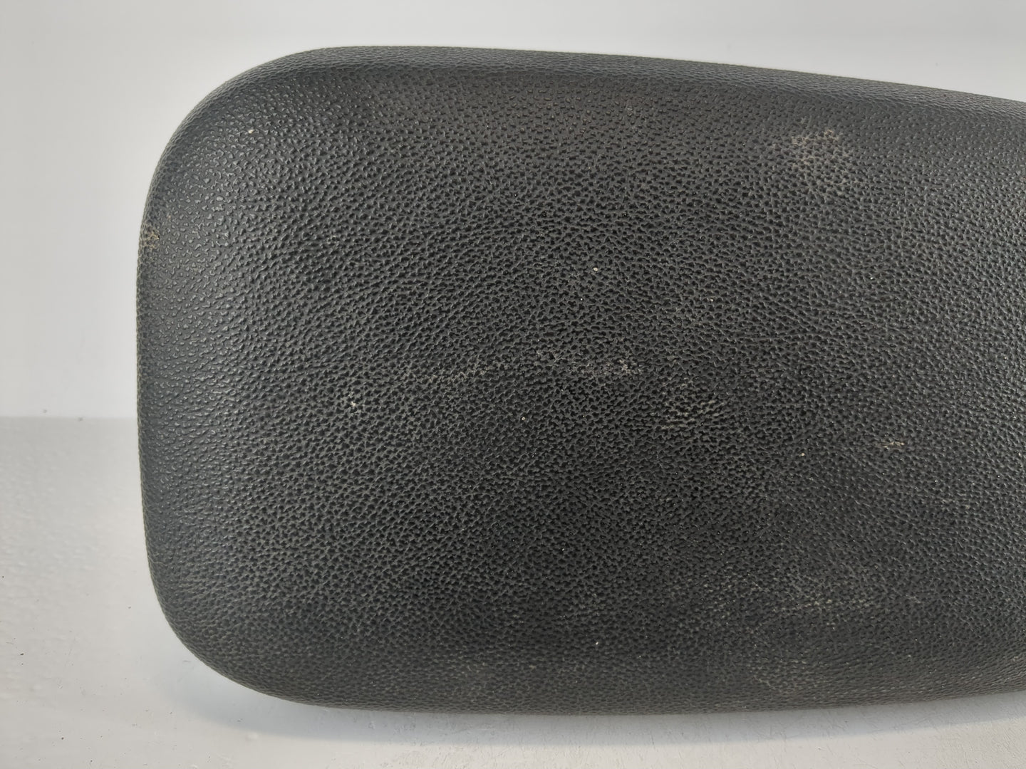 2019-2022 Kia Forte Center Console Armrest Cover Lid P/N:6449 Fits Fits 2019 2020 2021 2022 OEM Used Auto Parts - Oemusedaut
