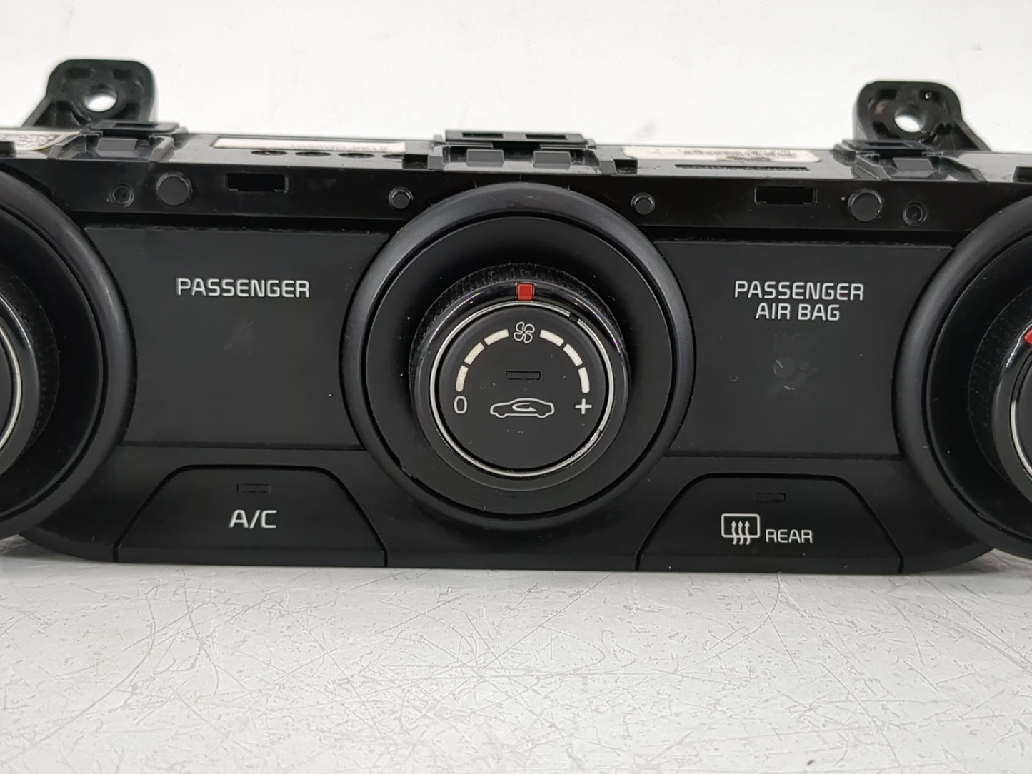 2019-2021 Kia Forte Climate Control Module Temperature AC/Heater Replacement P/N:97250-M6130WK Fits Fits 2019 2020 2021 OEM 