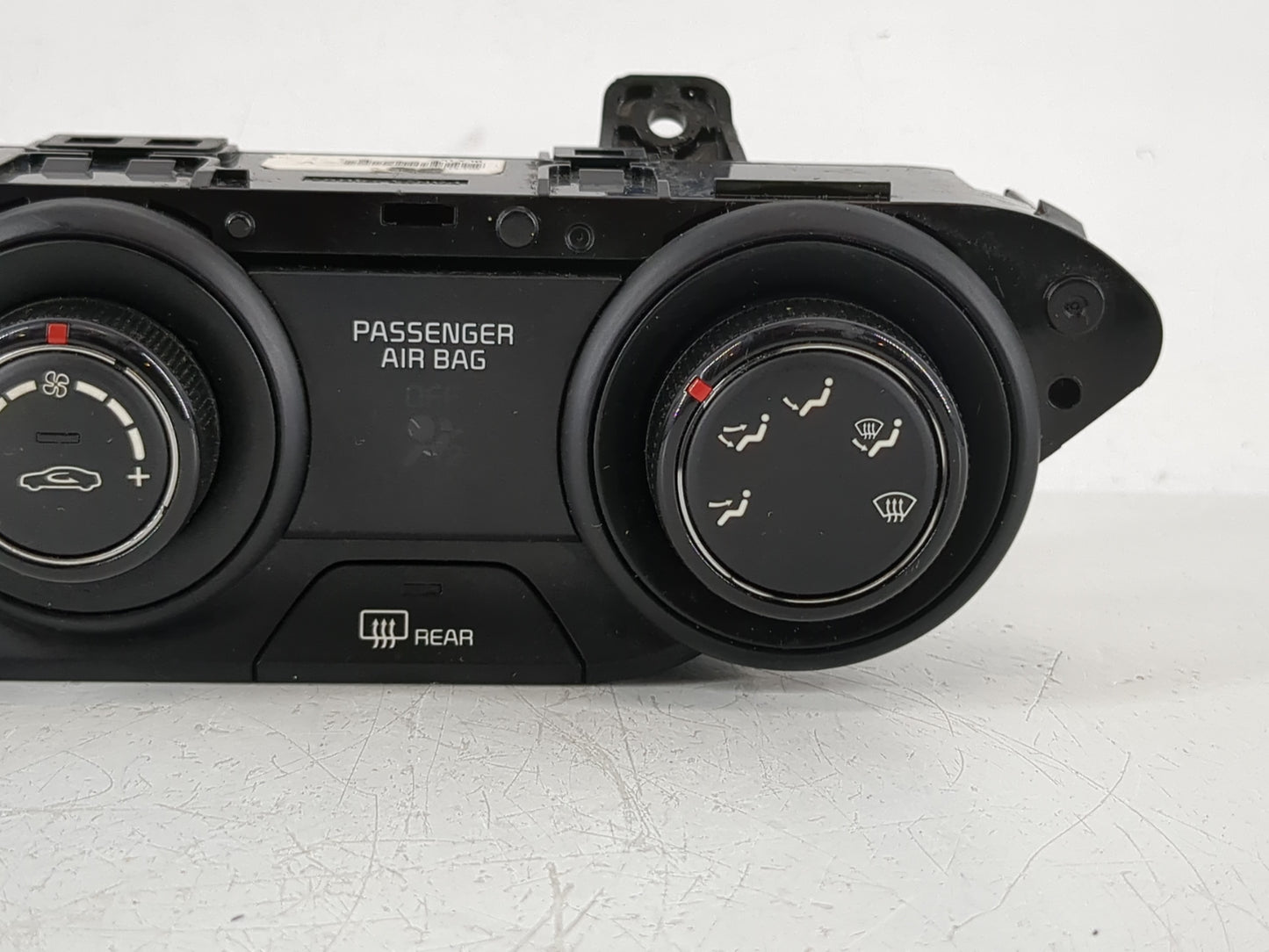 2019-2021 Kia Forte Climate Control Module Temperature AC/Heater Replacement P/N:97250-M6130WK Fits Fits 2019 2020 2021 OEM 