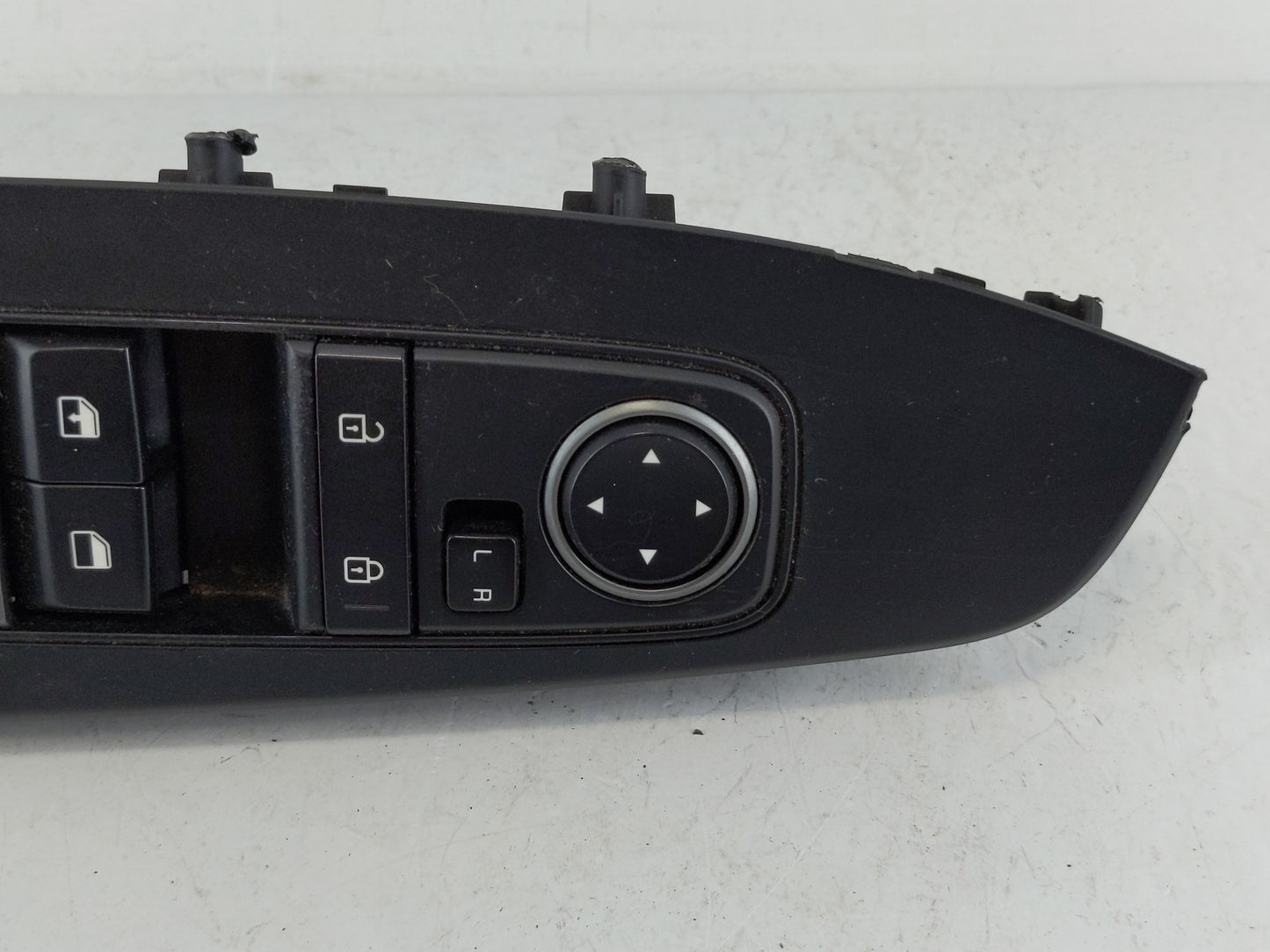 2020 Kia Forte Master Power Window Switch Replacement Driver Side Left P/N:93570-M6120 Fits OEM Used Auto Parts - Oemusedaut