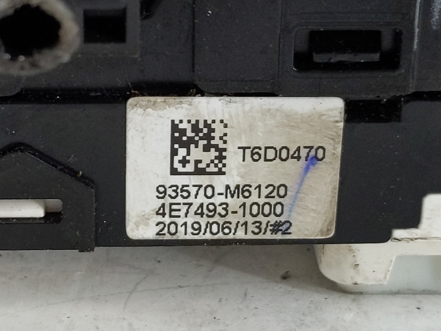 2020 Kia Forte Master Power Window Switch Replacement Driver Side Left P/N:93570-M6120 Fits OEM Used Auto Parts - Oemusedaut