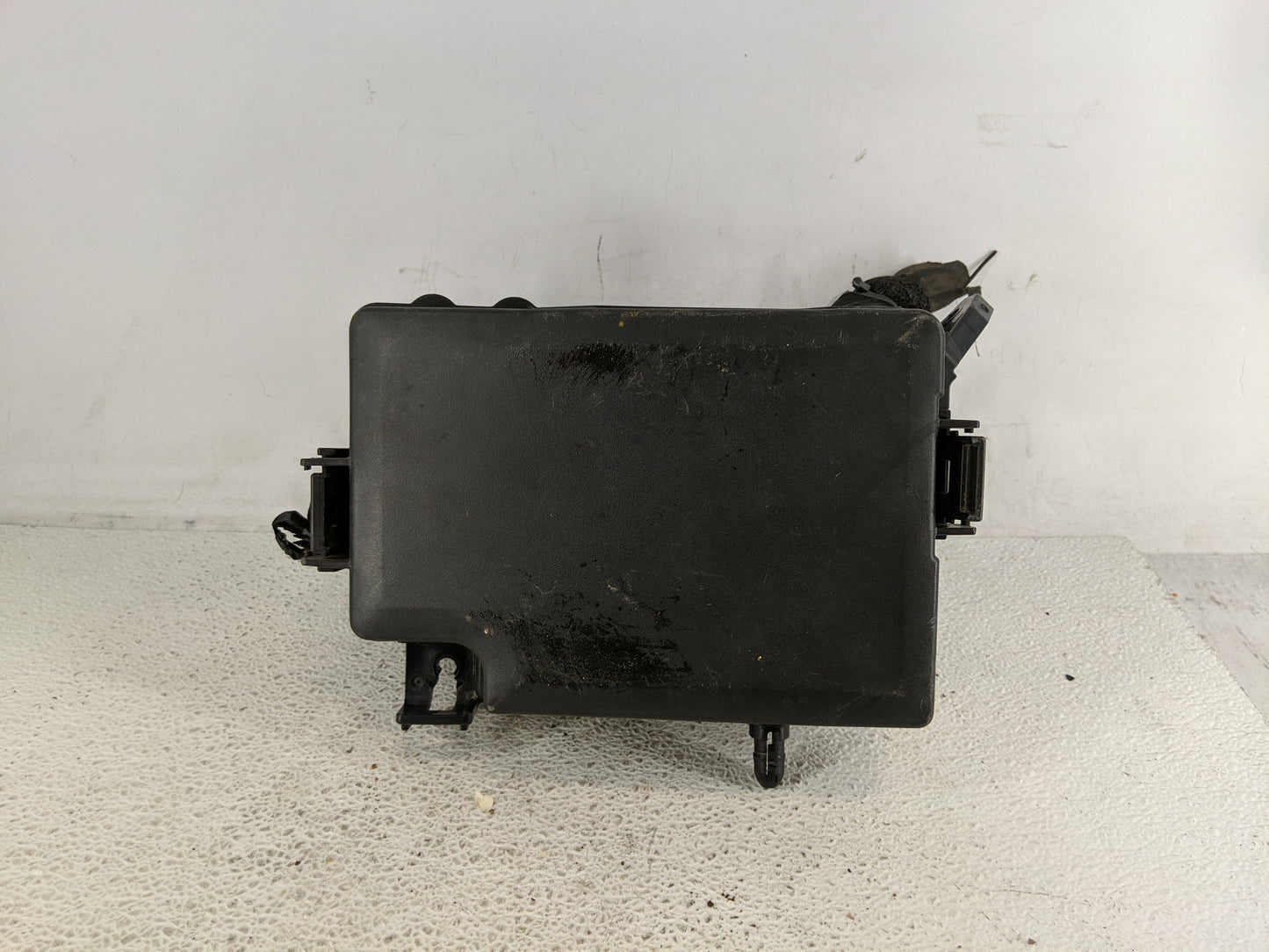 2019-2020 Kia Forte Fusebox Fuse Box Panel Relay Module P/N:91431 M7052 Fits Fits 2019 2020 OEM Used Auto Parts - Oemusedaut