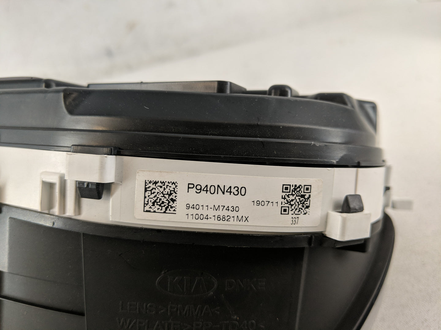 2019-2021 Kia Forte Instrument Cluster Speedometer Gauges P/N:94011-M7430 Fits Fits 2019 2020 2021 OEM Used Auto Parts - Oem