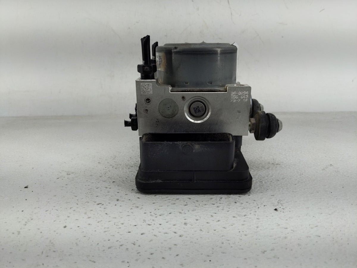 2019-2021 Kia Forte Anti-Lock Brake ABS Pump Module Actuator OEM P/N:58900-M7250 Fits Fits 2019 2020 2021 OEM Used Auto Part