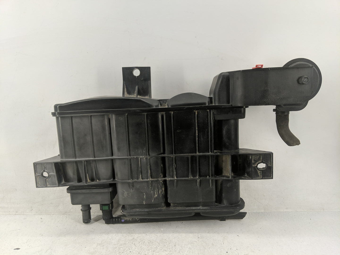 2020 Kia Forte Fuel Vapor Charcoal Canister - Oemusedautoparts1.com