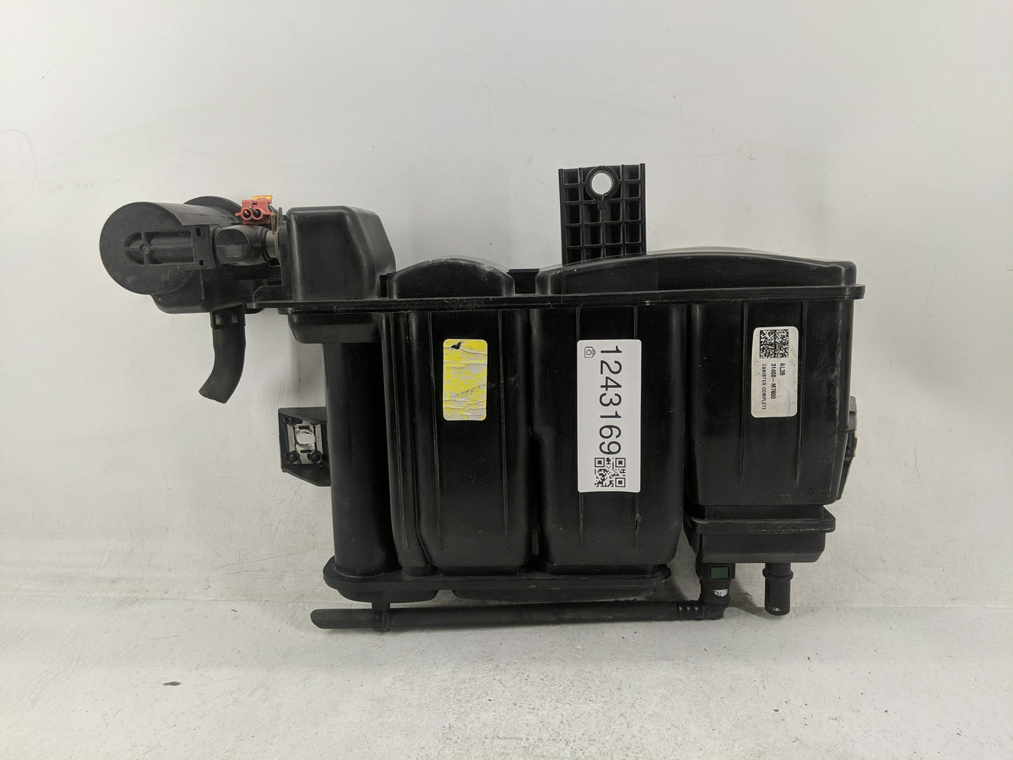 2020 Kia Forte Fuel Vapor Charcoal Canister - Oemusedautoparts1.com