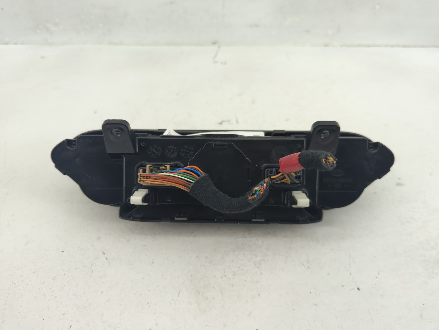 2019-2021 Kia Forte Climate Control Module Temperature AC/Heater Replacement P/N:97250-M6130WK Fits Fits 2019 2020 2021 OEM 