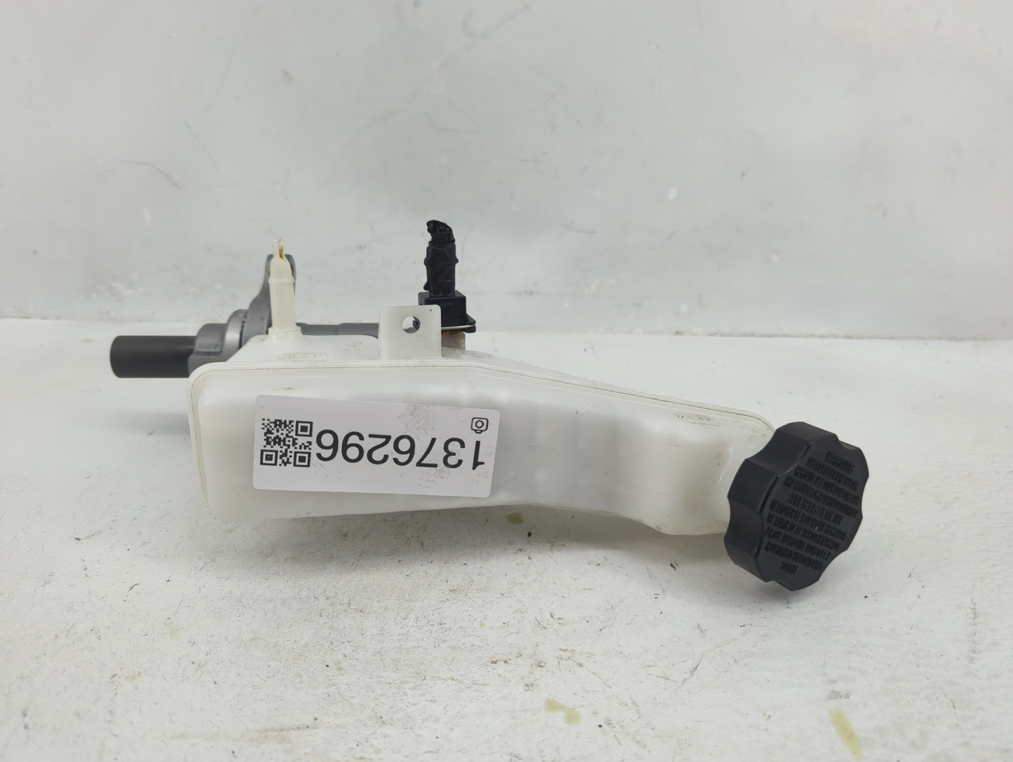 2019-2022 Kia Forte Brake Master Cylinder - Oemusedautoparts1.com