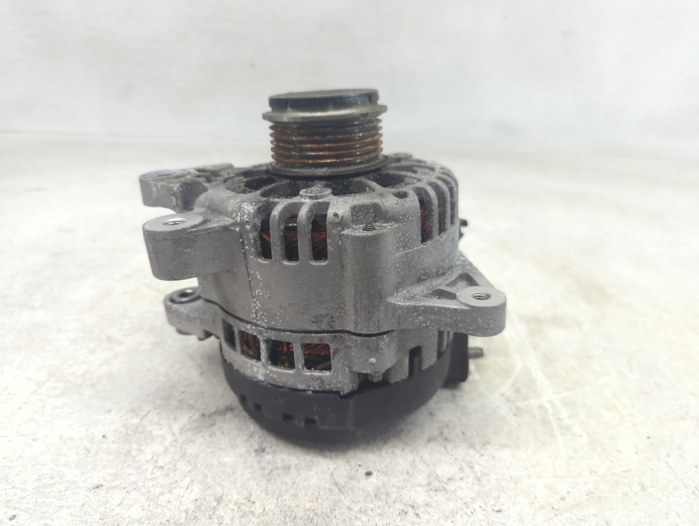 2017-2022 Kia Forte Alternator Replacement Generator Charging Assembly Engine OEM P/N:37300-2E721 Fits OEM Used Auto Parts -